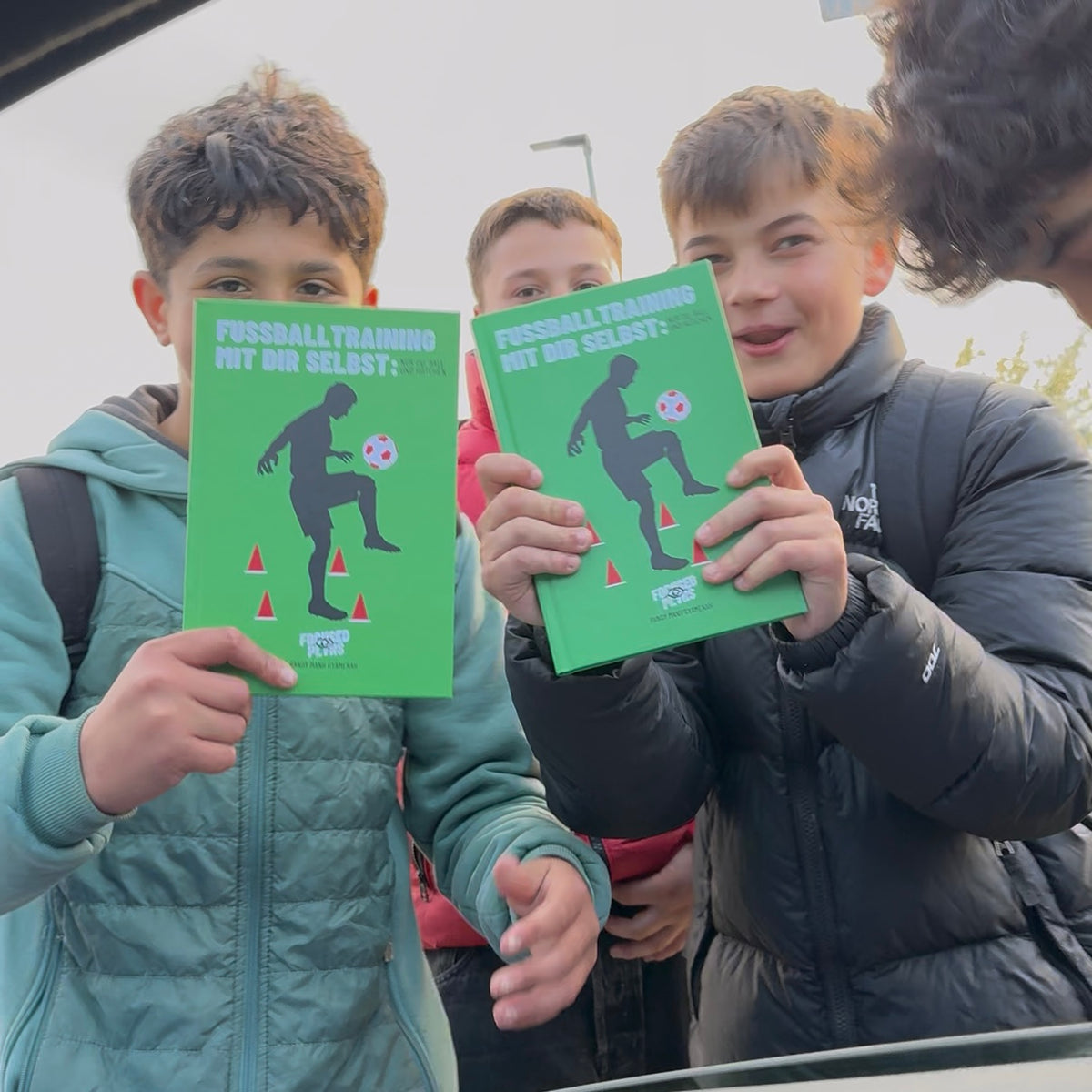 Spieler aus unserer Community mit ihren Focused Plyrs Trainingsbüchern